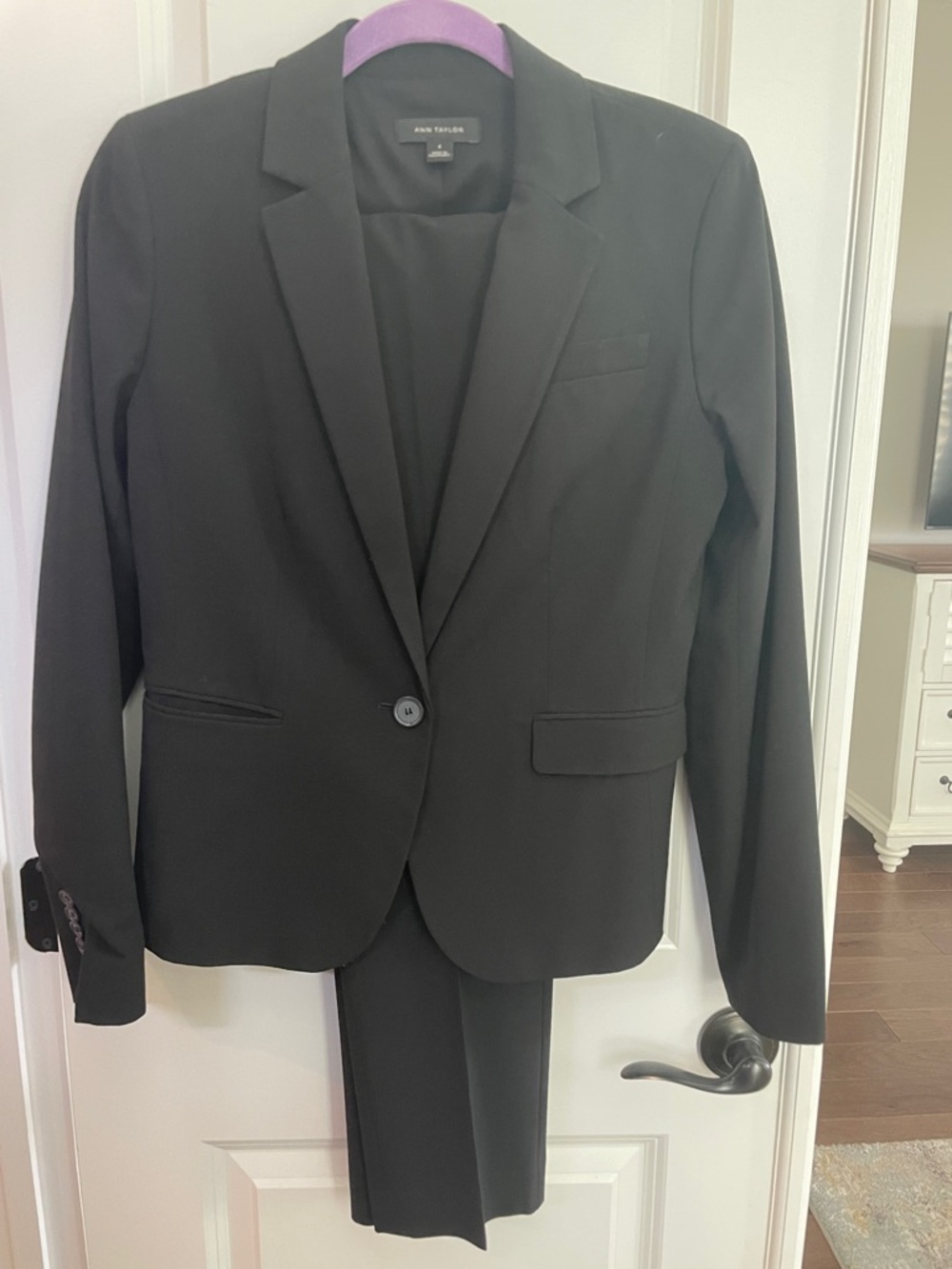 Ann Taylor Black Women's Cropped Suit Jacket and Pants